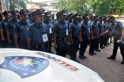 Shootings get Caloocan top cop fired .